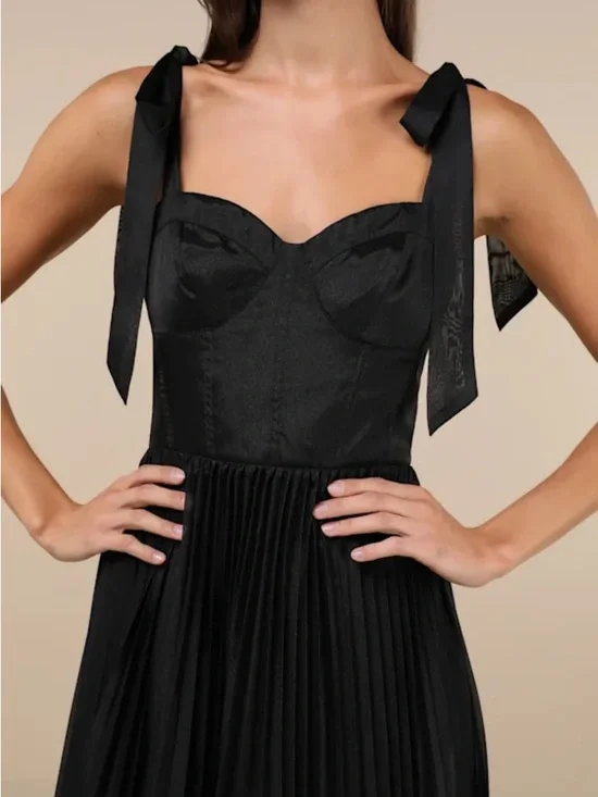 LuLu’s Black Maxi Bridesmaid Dress - Picture 4 of 5